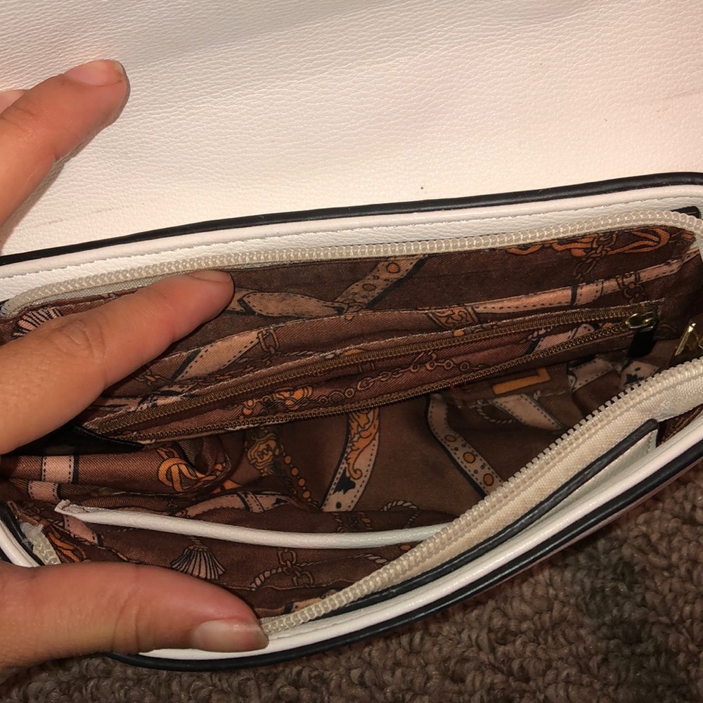 Purse - Picture 4 of 4